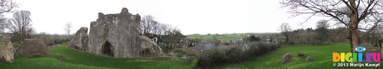 SX33015-29 St Quentin Castle, Llanblethian near Cowbridge